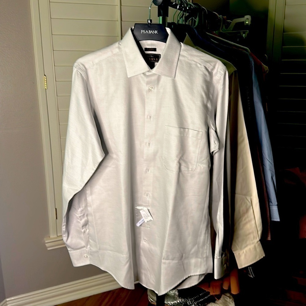 Jos A Bank Reserve Button Down